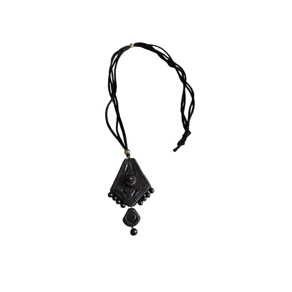 terracotta-necklace